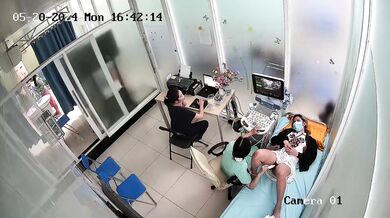 稀缺黑客破解医院监控摄像头❤️偷拍妇科检查孕妇插逼阴道检查（23V） (7)